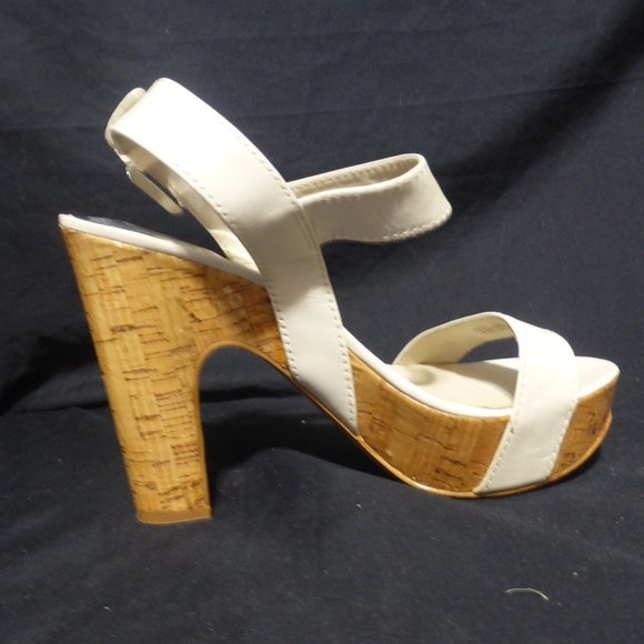 MICHAEL KORS, MK, high heel shoes, strap and buckle fastened, 7.5 M, GUC - Picture 8 of 15